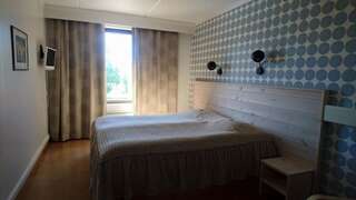 Отель Hotelli Pellonhovi Пелло Стандартный двухместный номер с 2 отдельными кроватями-8